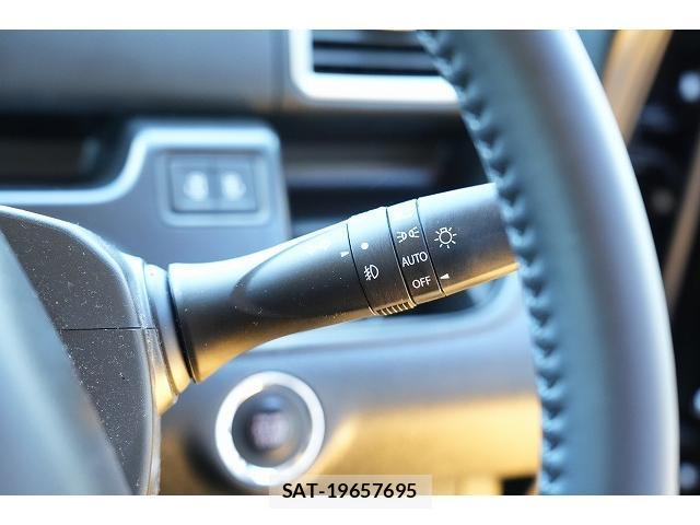 Mitsubishi DELICA 2018-01 8856506-11