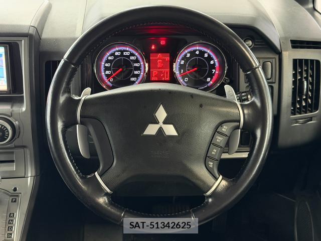 Mitsubishi DELICA 2017-04 8854255-7