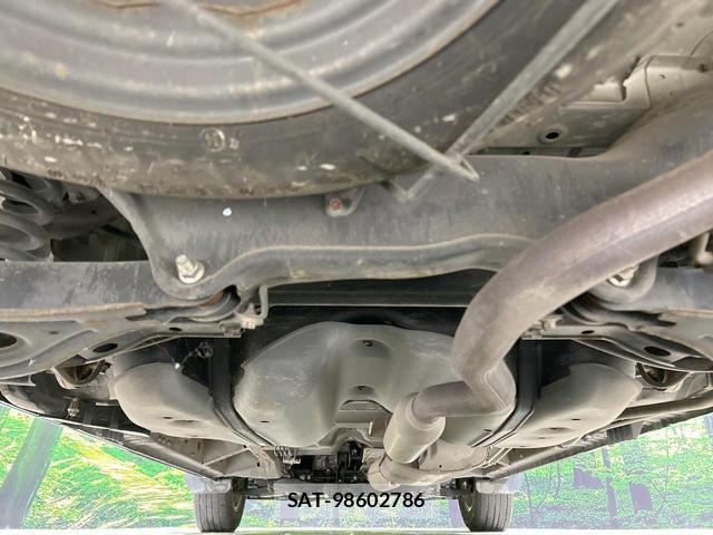 Mitsubishi DELICA 2011-11 8854698-17
