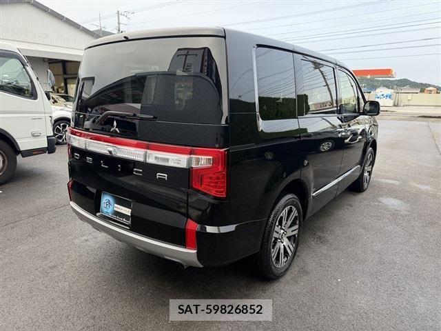 Mitsubishi DELICA 2024-11 8855268-1