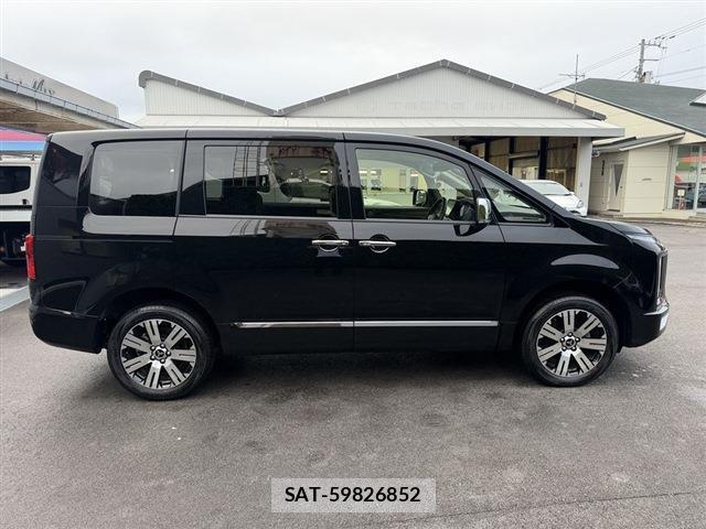 Mitsubishi DELICA 2024-11 8855268-3