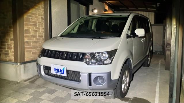 Mitsubishi DELICA 2009-11 8855384-0