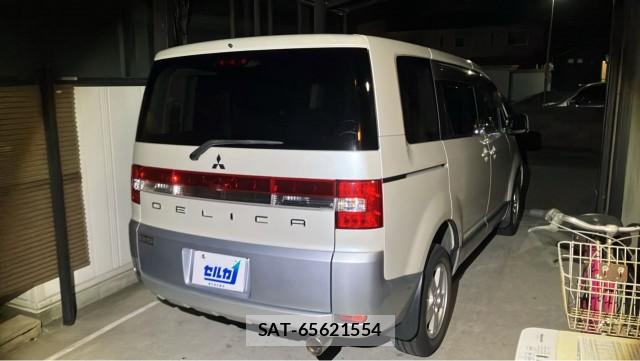 Mitsubishi DELICA 2009-11 8855384-12