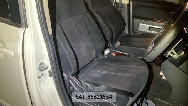 Mitsubishi DELICA 2009-11 8855384-5