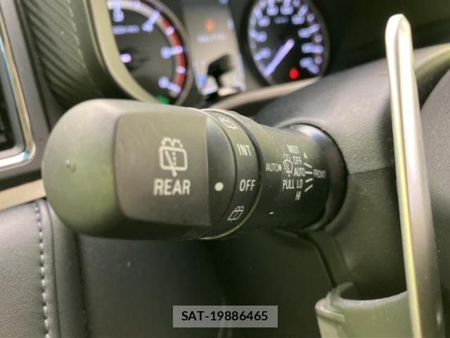 Mitsubishi DELICA 2025-03 8856011-17