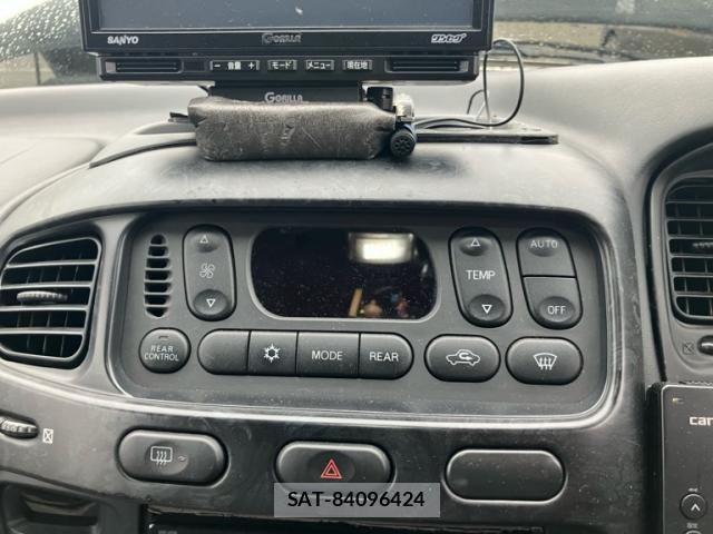 Mitsubishi DELICA 2002-05 8854903-18