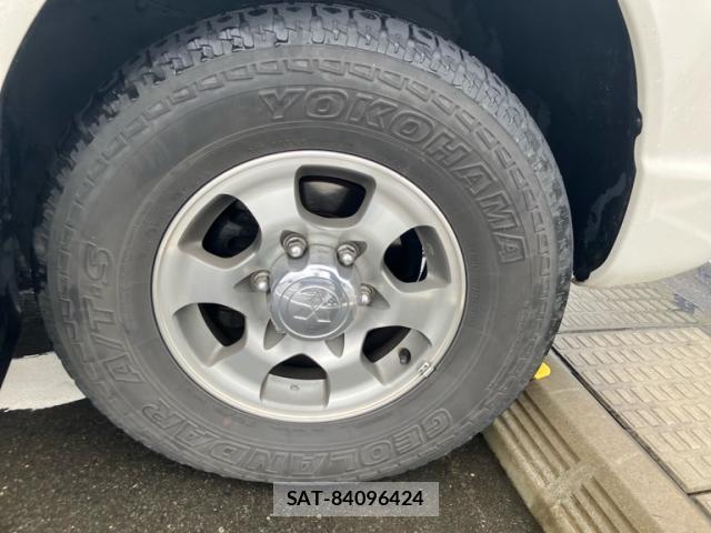 Mitsubishi DELICA 2002-05 8854903-5