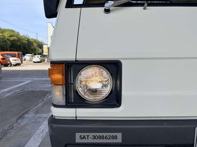 Mitsubishi DELICA TRUCK 1980-03 8854206-13