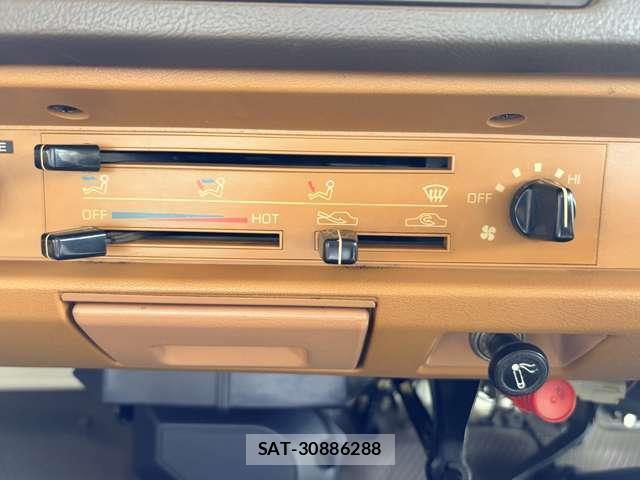 Mitsubishi DELICA TRUCK 1980-03 8854206-4
