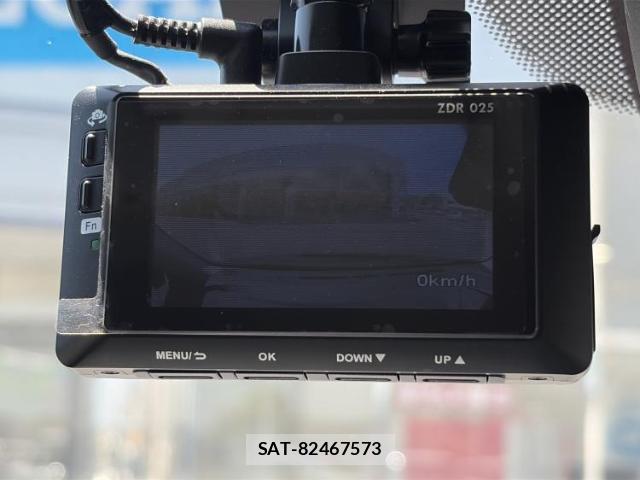 Mazda DEMIO 2017-07 8853873-13