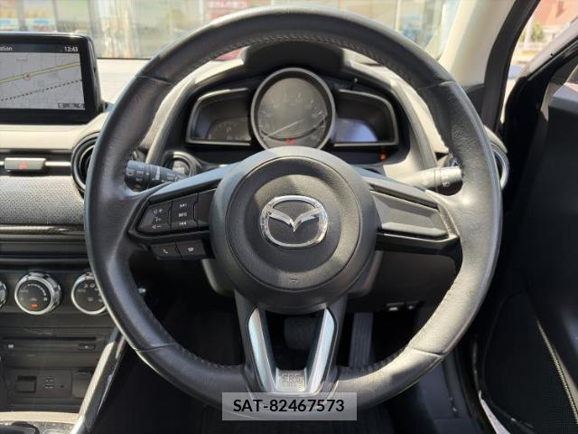 Mazda DEMIO 2017-07 8853873-17