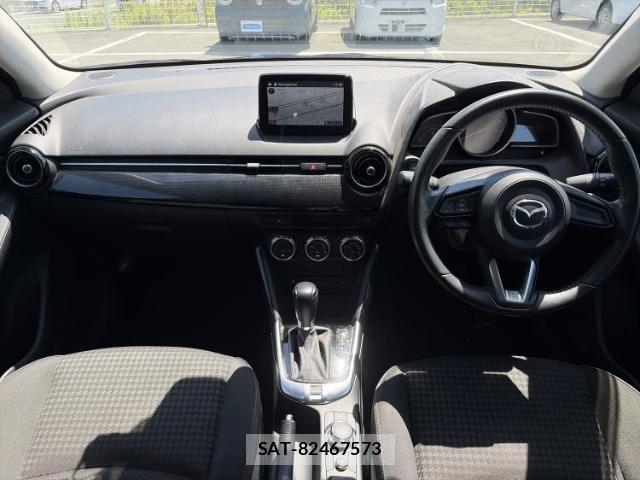 Mazda DEMIO 2017-07 8853873-3