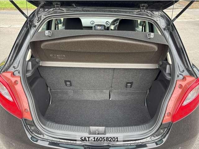 Mazda DEMIO 2012-02 8854054-18