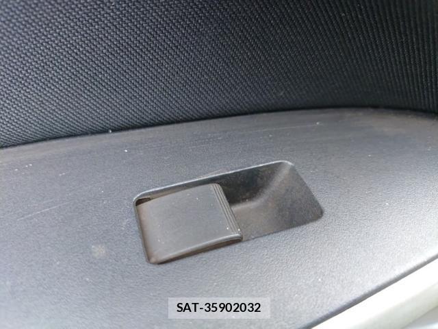Mazda DEMIO 2012-09 8854185-12