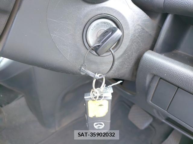 Mazda DEMIO 2012-09 8854185-14