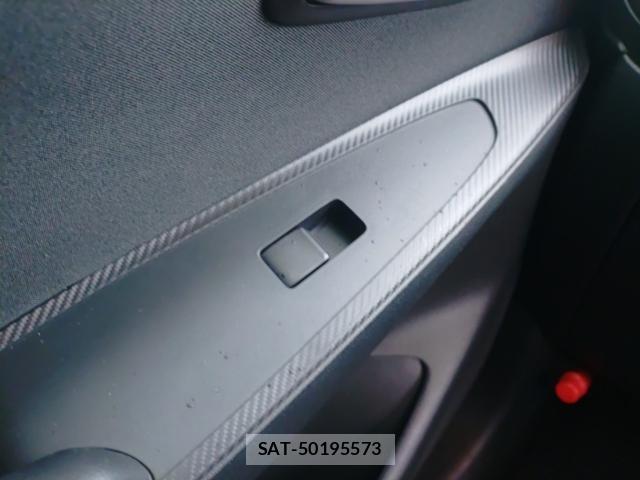 Mazda DEMIO 2017-10 8854196-12