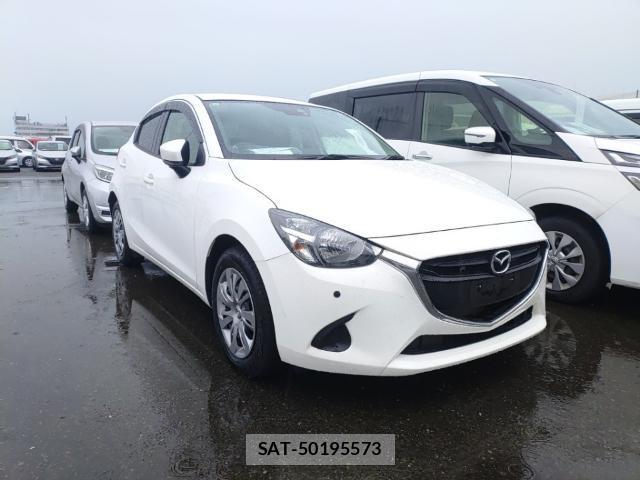Mazda DEMIO 2017-10 8854196-3