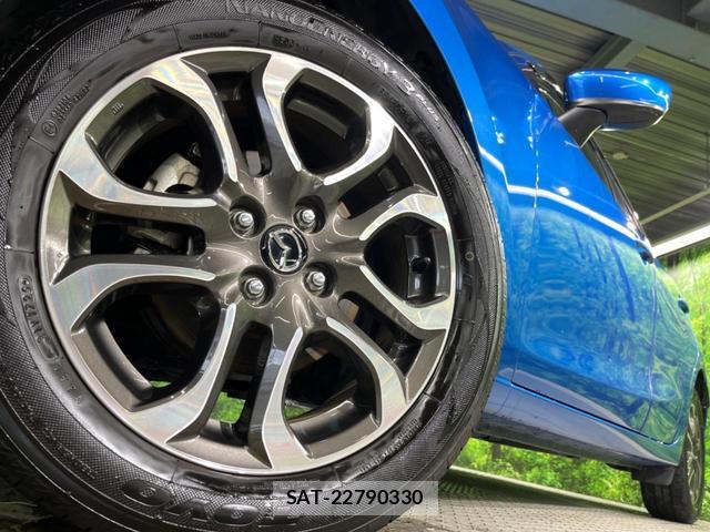 Mazda DEMIO 2015-06 8854437-12