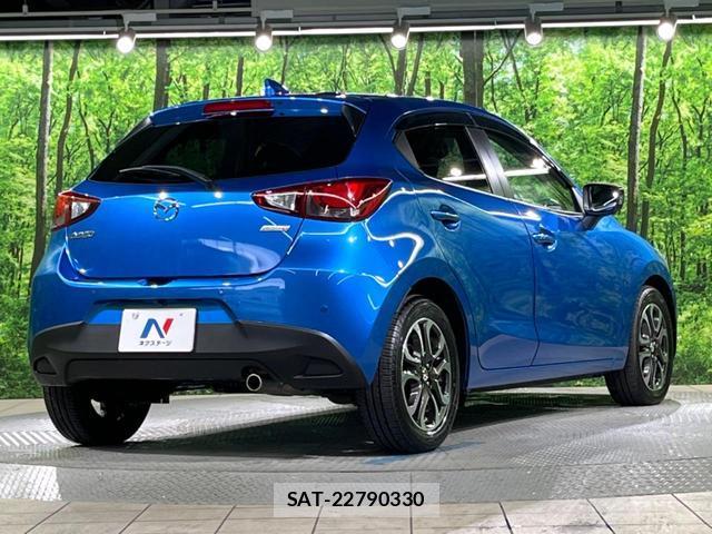 Mazda DEMIO 2015-06 8854437-16