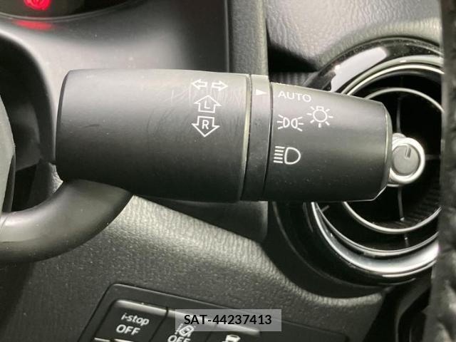 Mazda DEMIO 2019-01 8857026-16