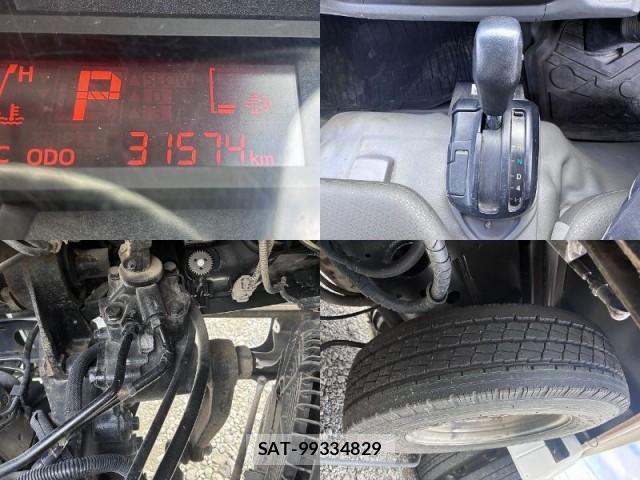 Hino DUTRO 2015-02 8854309-16