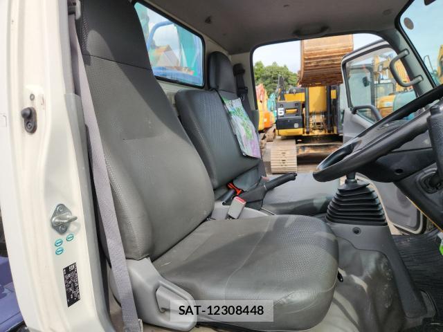 Hino DUTRO 2012 8855694-2