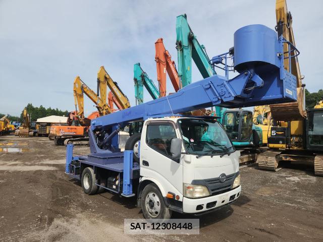 Hino DUTRO 2012 8855694-3