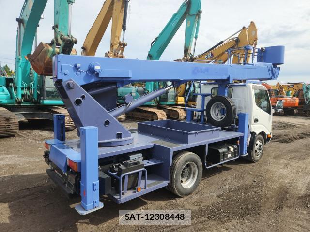 Hino DUTRO 2012 8855694-4
