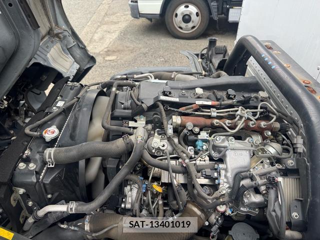 Toyota DYNA TRUCK 2017-06 8854958-17