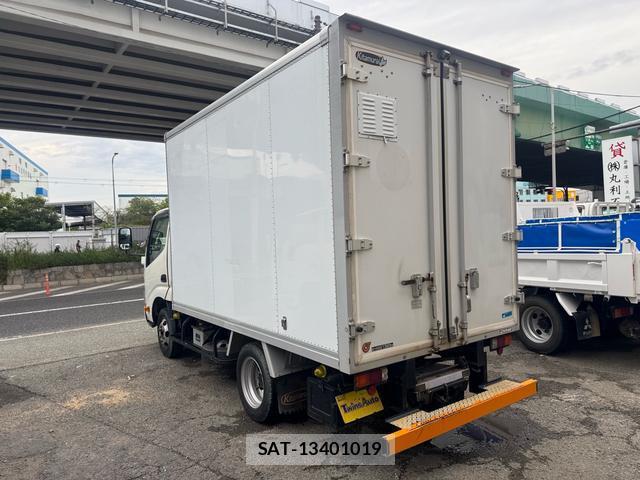 Toyota DYNA TRUCK 2017-06 8854958-2