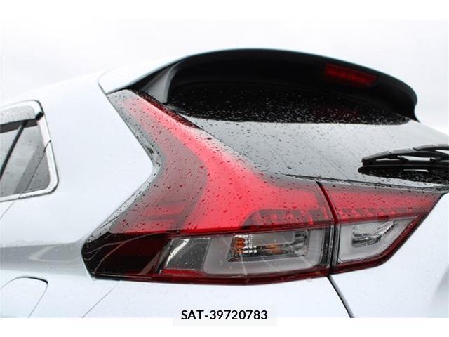 Mitsubishi ECLIPSE CROSS 2021-08 8855617-19