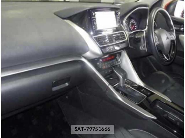 Mitsubishi ECLIPSE CROSS 2020-06 8856342-2