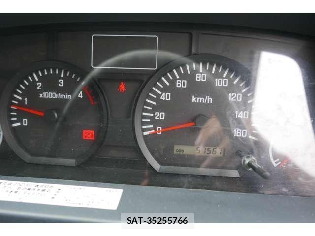 Isuzu ELF TRUCK 2012-10 8853874-11