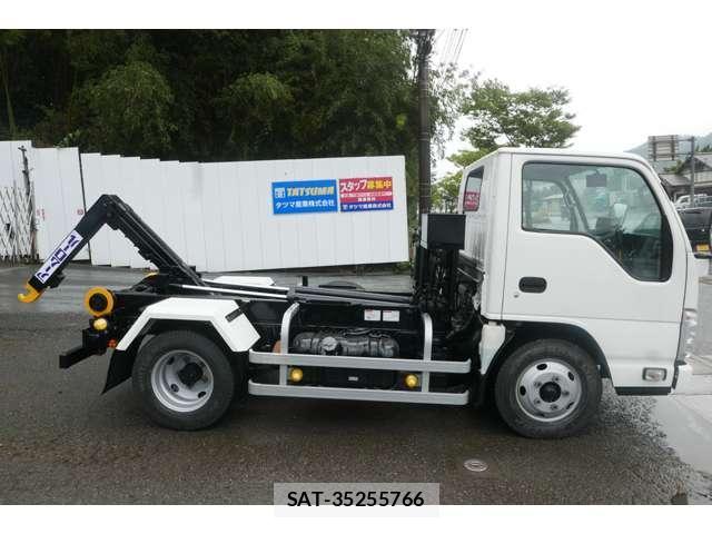 Isuzu ELF TRUCK 2012-10 8853874-18