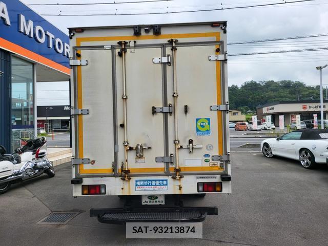 Isuzu ELF TRUCK 2019-07 8854241-1