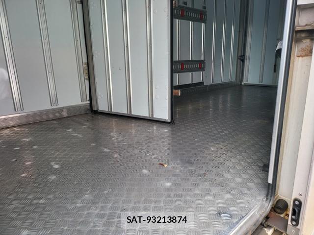 Isuzu ELF TRUCK 2019-07 8854241-16