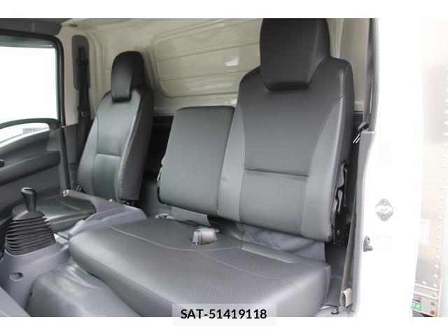 Isuzu ELF TRUCK 2018-07 8854862-11