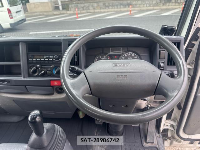 Isuzu ELF TRUCK 2014-05 8854957-10