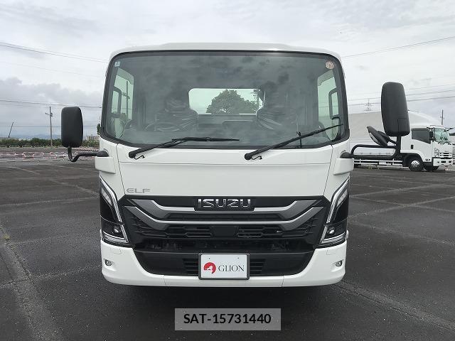 Isuzu ELF TRUCK 2025-02 8855271-1