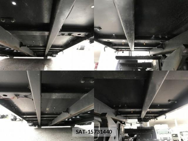 Isuzu ELF TRUCK 2025-02 8855271-5