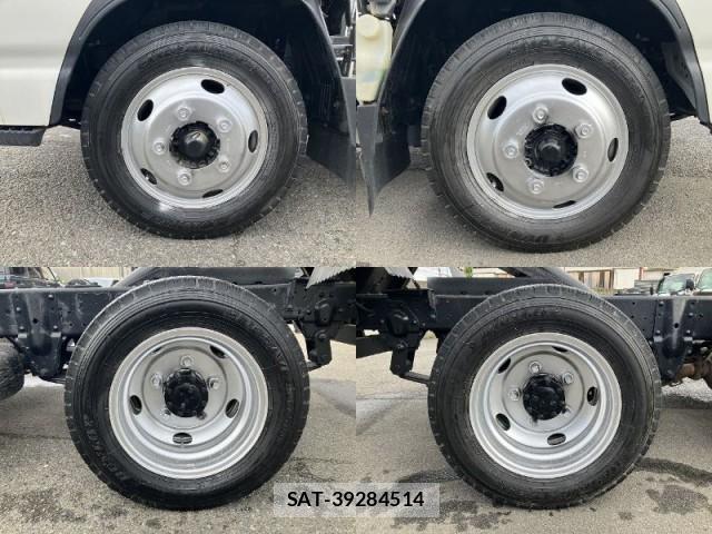 Isuzu ELF TRUCK 2018-07 8856662-13