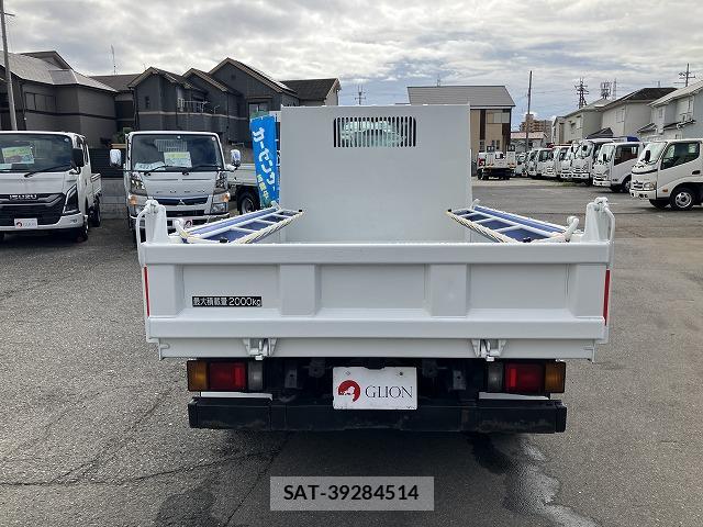 Isuzu ELF TRUCK 2018-07 8856662-6