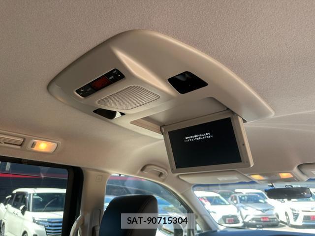 Nissan ELGRAND 2016-06 8854079-4