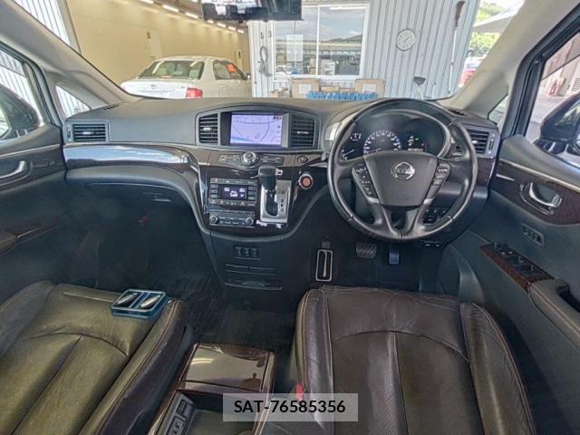 Nissan ELGRAND 2013-04 8854757-2