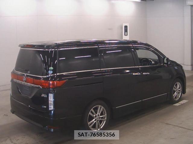 Nissan ELGRAND 2013-04 8854757-5