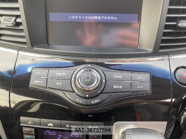 Nissan ELGRAND 2019-08 8854770-11