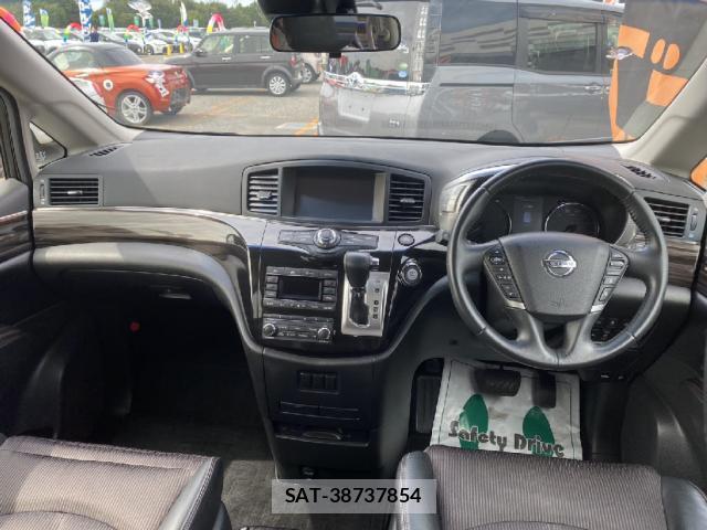 Nissan ELGRAND 2019-08 8854770-2