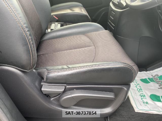 Nissan ELGRAND 2019-08 8854770-4