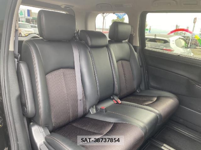 Nissan ELGRAND 2019-08 8854770-5