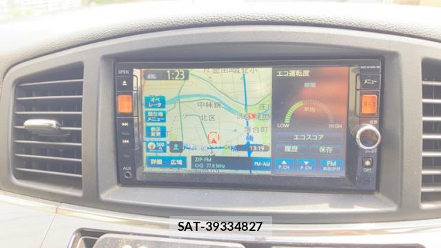 Nissan ELGRAND 2013-02 8855545-10